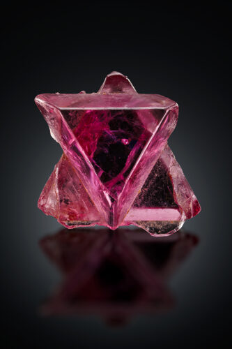 FB050 Twinned Spinel a.k.a. Star of David